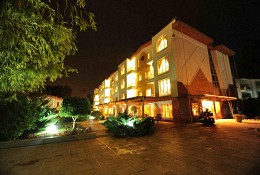 هتل مروارید خزر محمودآباد