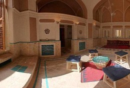 اقامتگاه سنتی خانه ایرانی کاشان