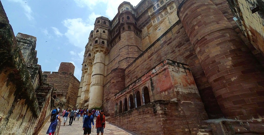 قلعه مهرانگار در شهر قدیمی جادهاپور در هند