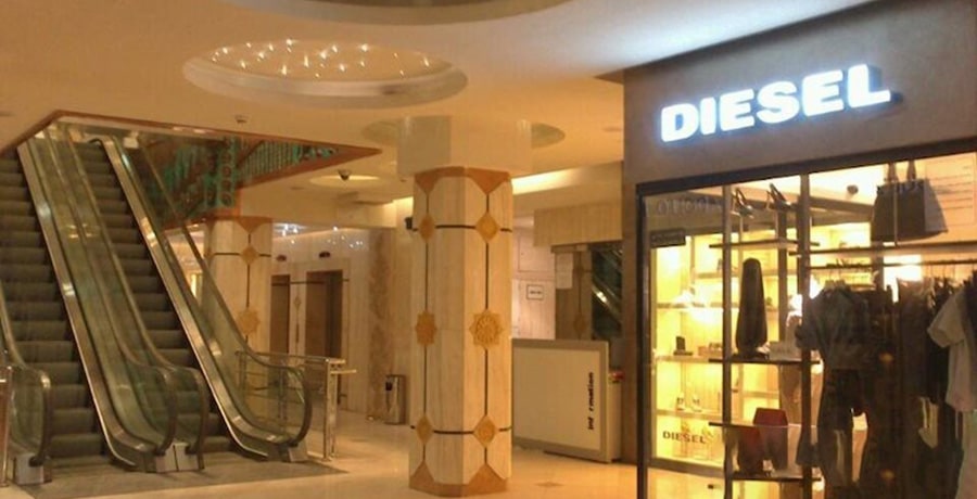 مرکز خرید کاسپین مد، بهترین بازار خرید لوازم بهداشتی در مشهد