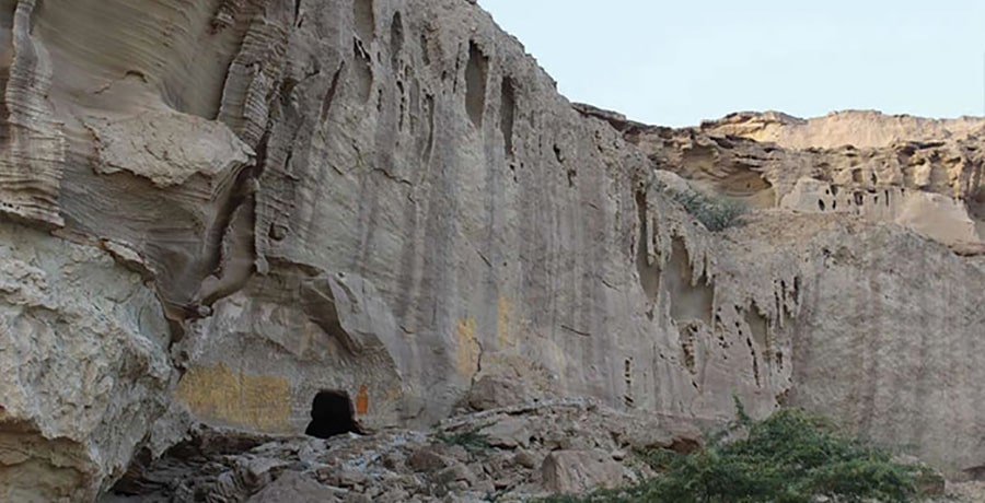 غارهای بان مسیتی در چابهار