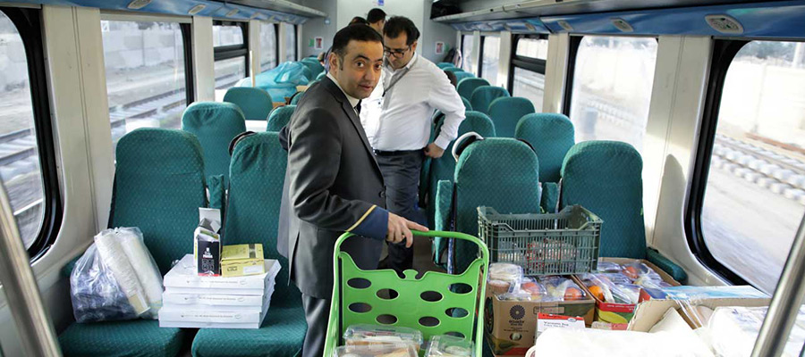 پذیرایی در قطار گردشگری سوادکوه